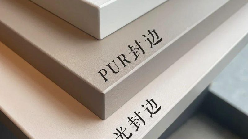 卧室定制衣柜和成品衣柜哪个划算